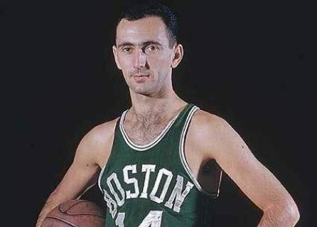 许多评论认 许多评论认