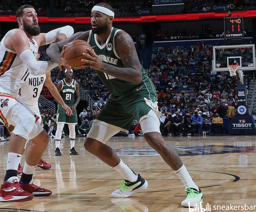 的热烈欢迎 的热烈欢迎