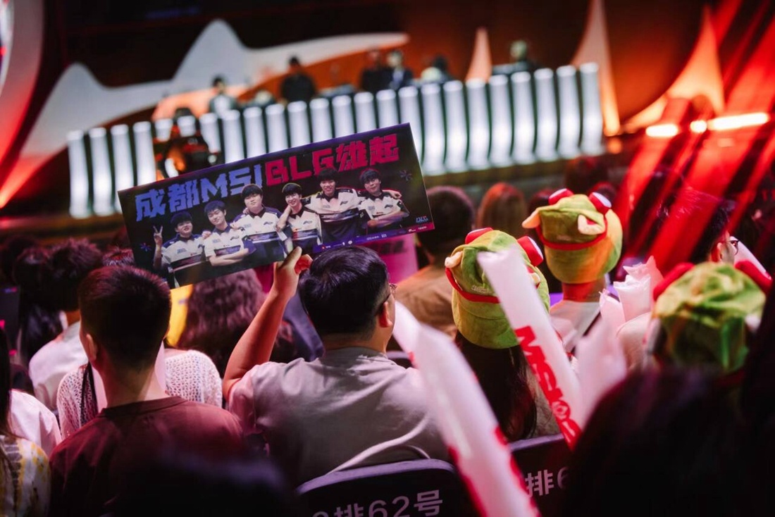 站位更前压 站位更前压