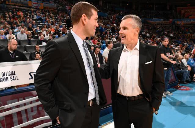 分配球权时 分配球权时