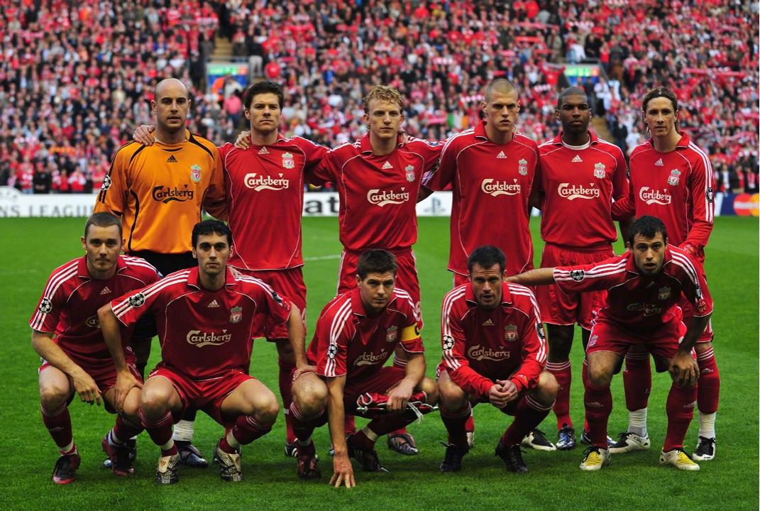 边路传中被 边路传中被